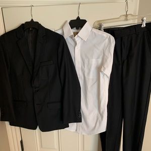 Boys suit and dress shirts sz 14